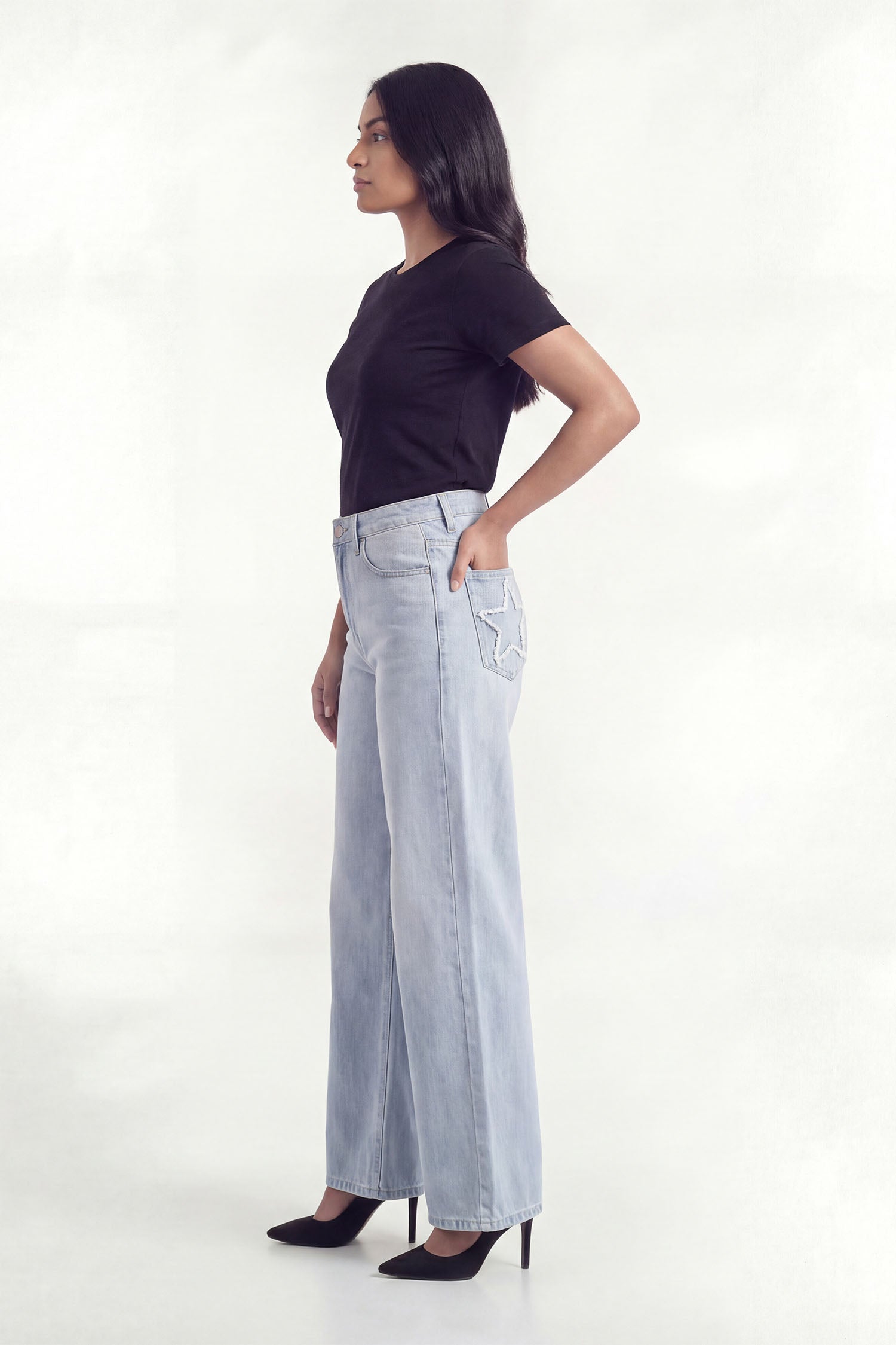 Blue Light Washed Wide Leg Denim Jeans - Hustle N Holla