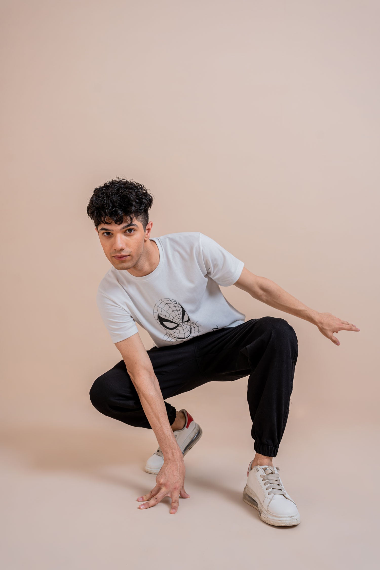 White Graphic Minor Fault T-shirt - Hustle N Holla