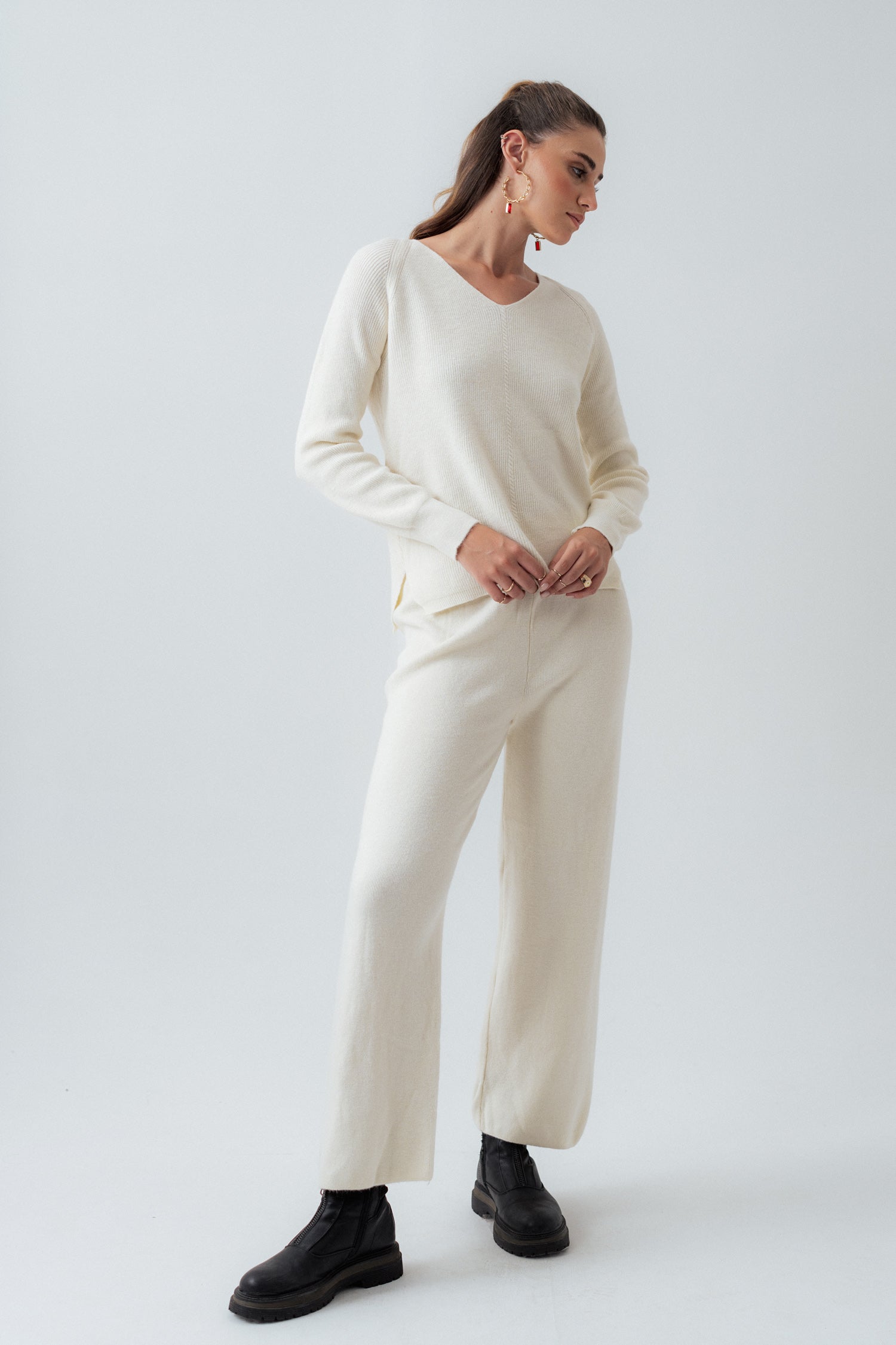 Relaxed Fit Off White Wool Trousers - Hustle N Holla