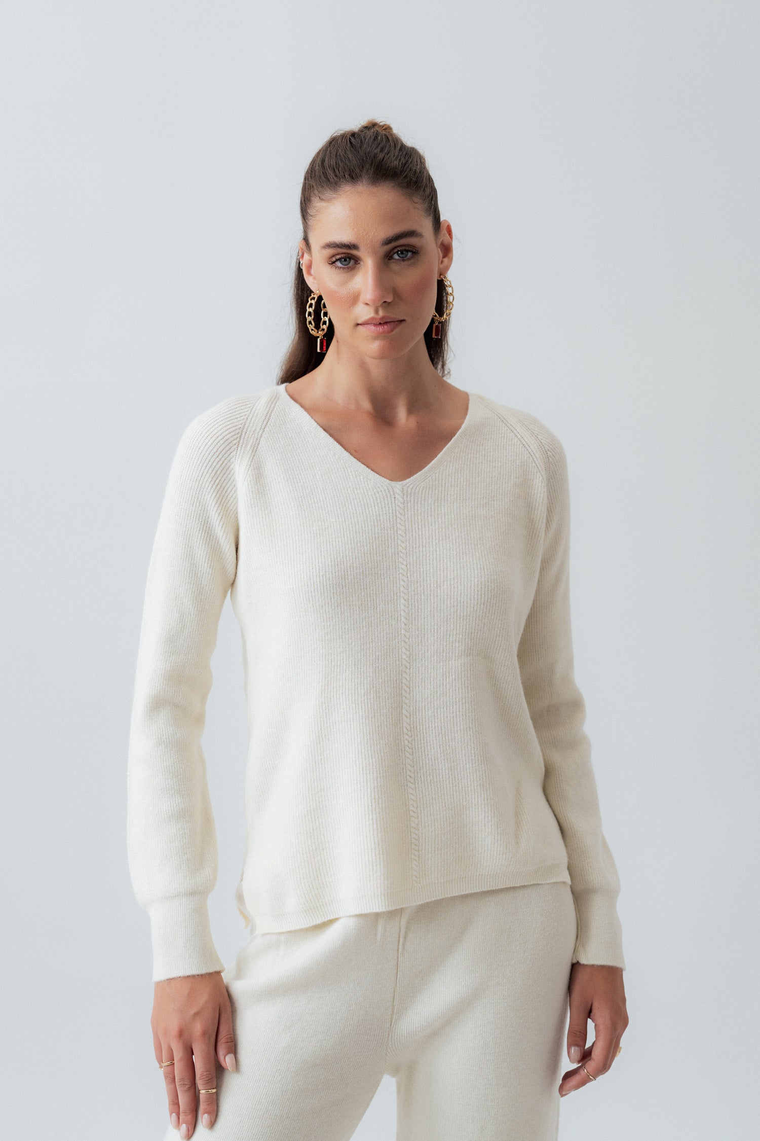 Relaxed Fit Off White Wool Sweater