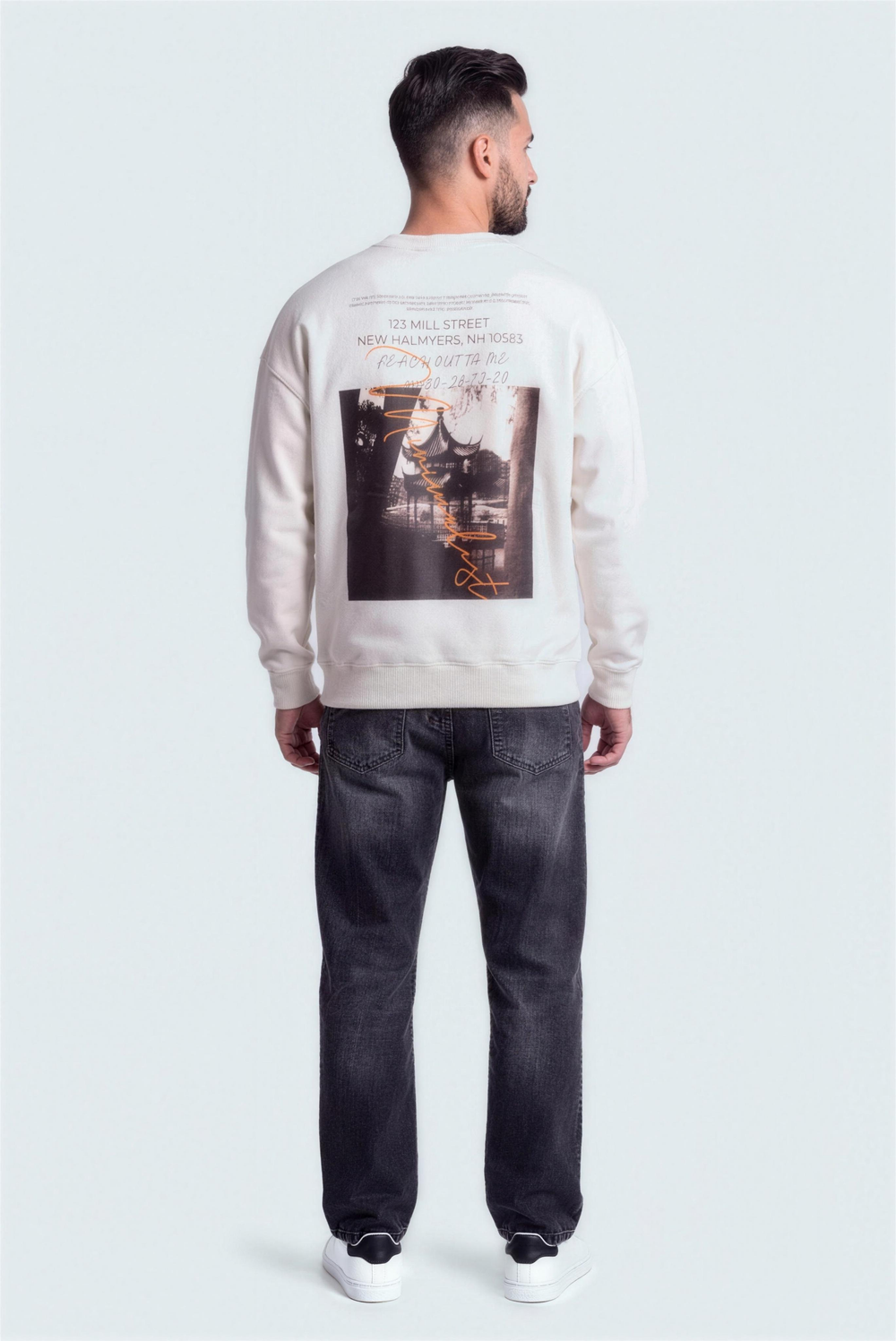 White Relaxed Fit Graphic Sweatshirt - Hustle N Holla