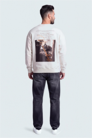 White Relaxed Fit Graphic Sweatshirt - Hustle N Holla