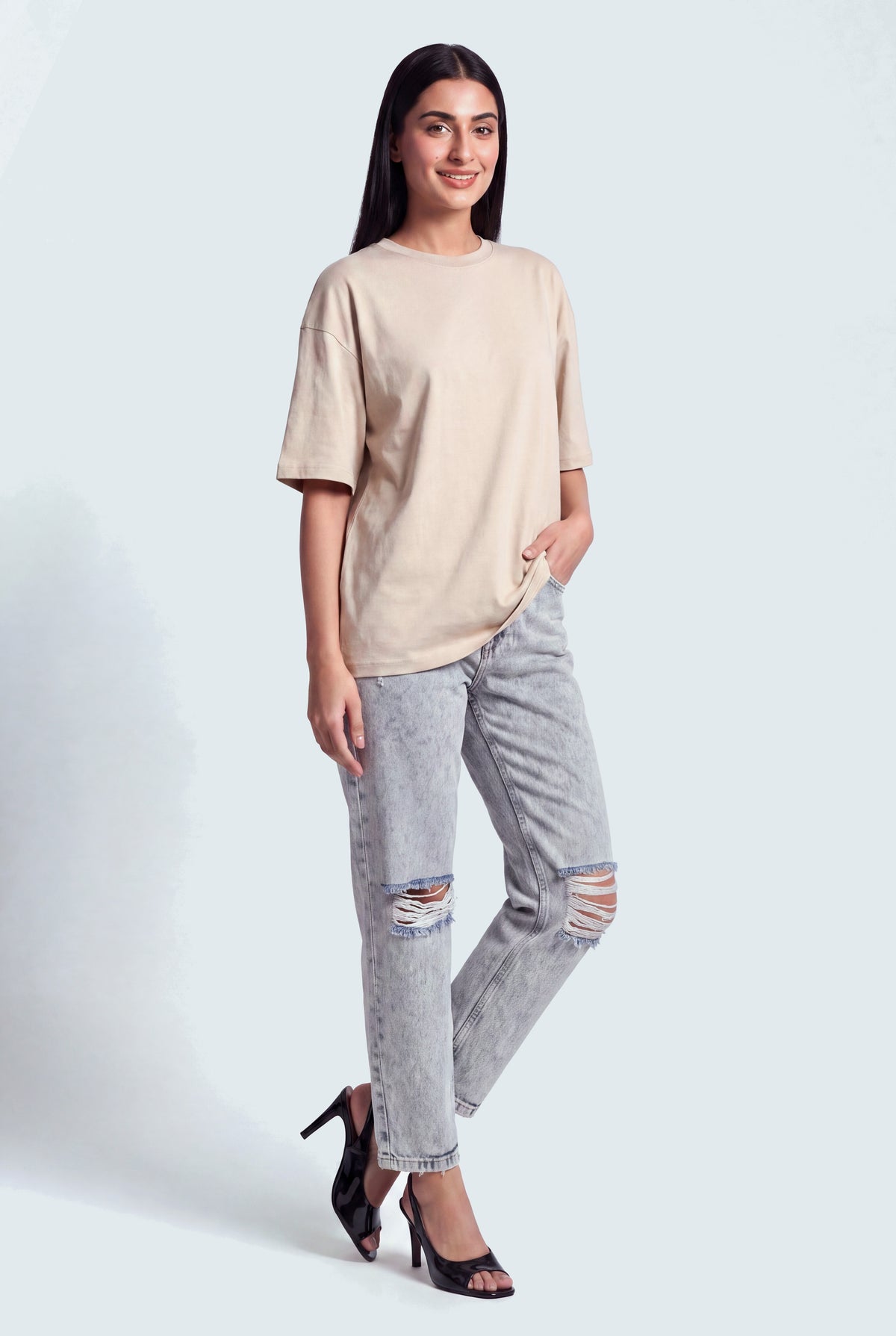 Light Acid Wash Ripped Knee Mom Fit Jeans - Hustle N Holla