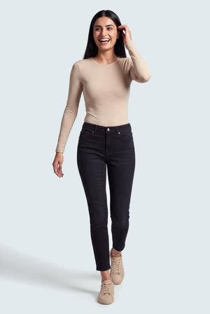 Meira Basic Fit Jeans - Hustle N Holla