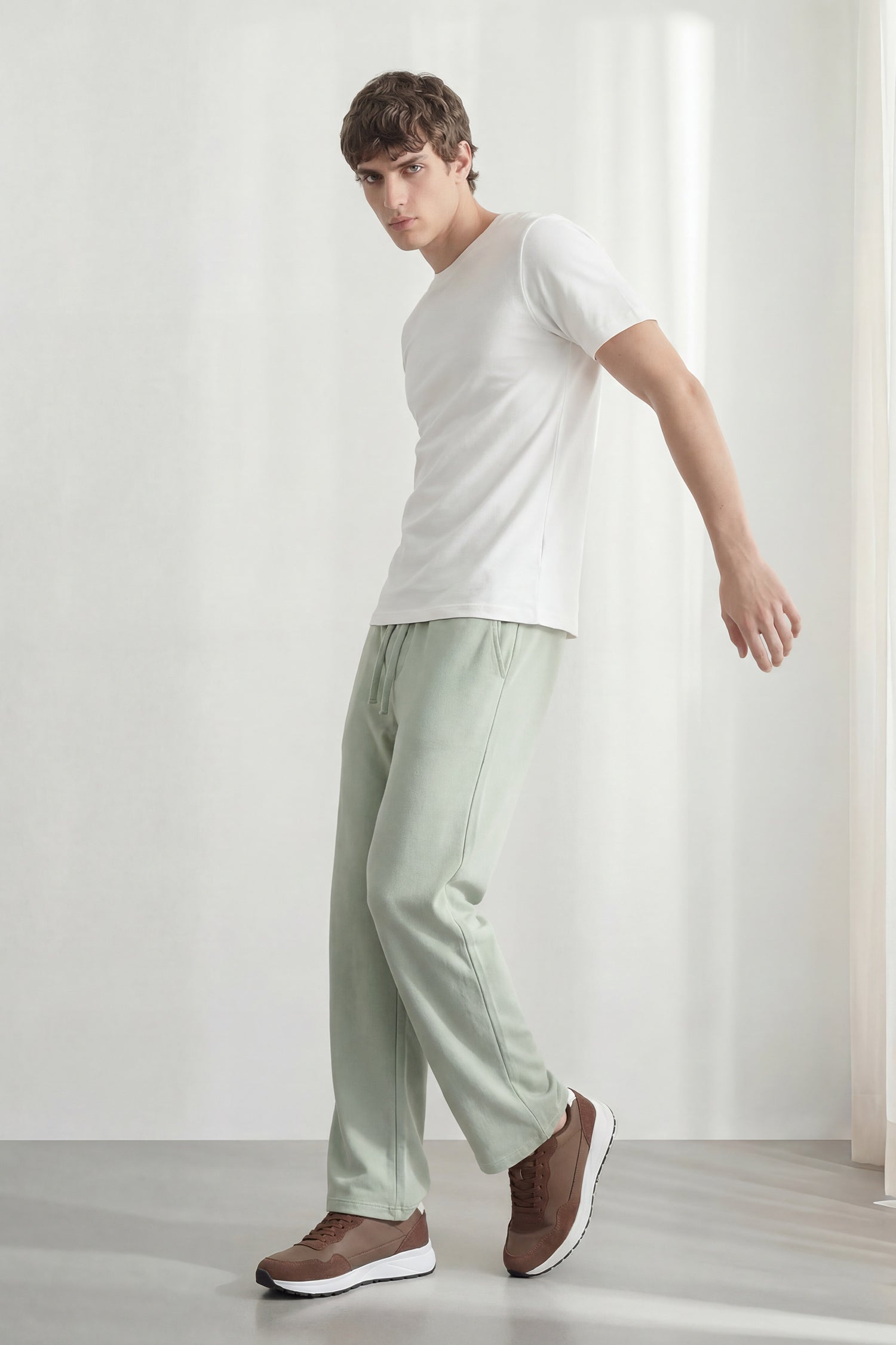 Unisex Basic Relaxed Fit T-Shirt