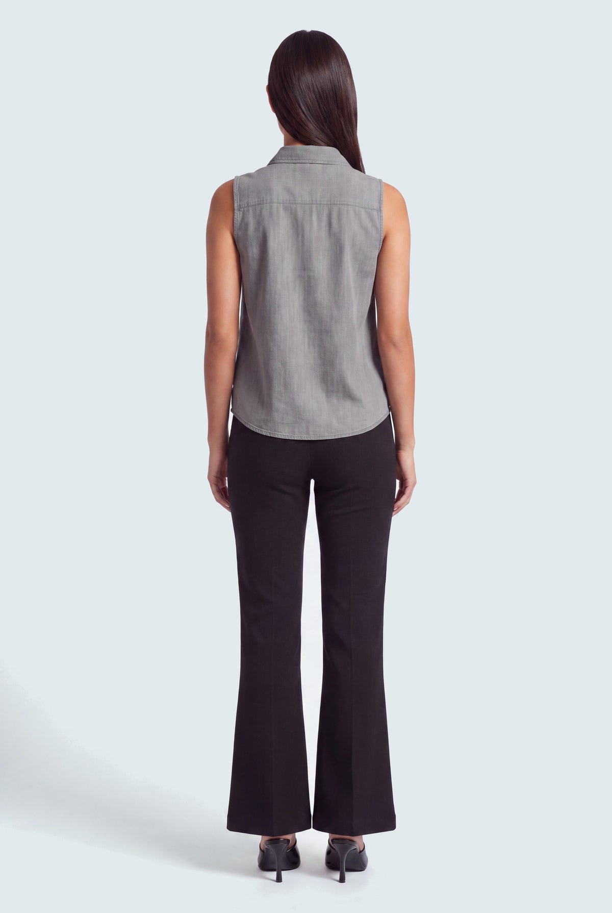 Sleeveless Button-down Chambray Shirt - Hustle N Holla
