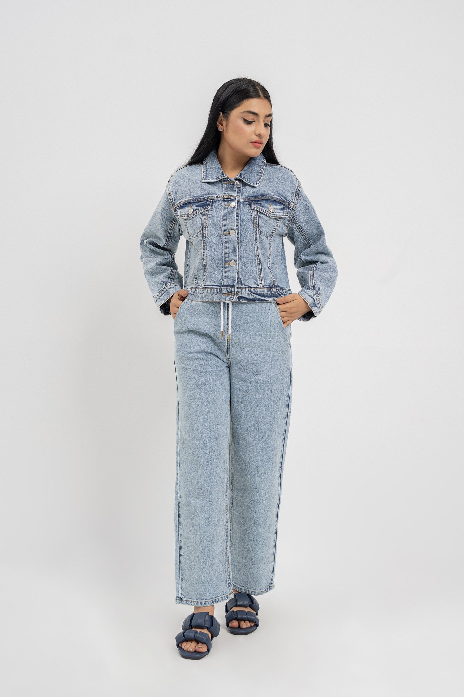 Straight-Fit Minor Fault Jeans - Hustle N Holla
