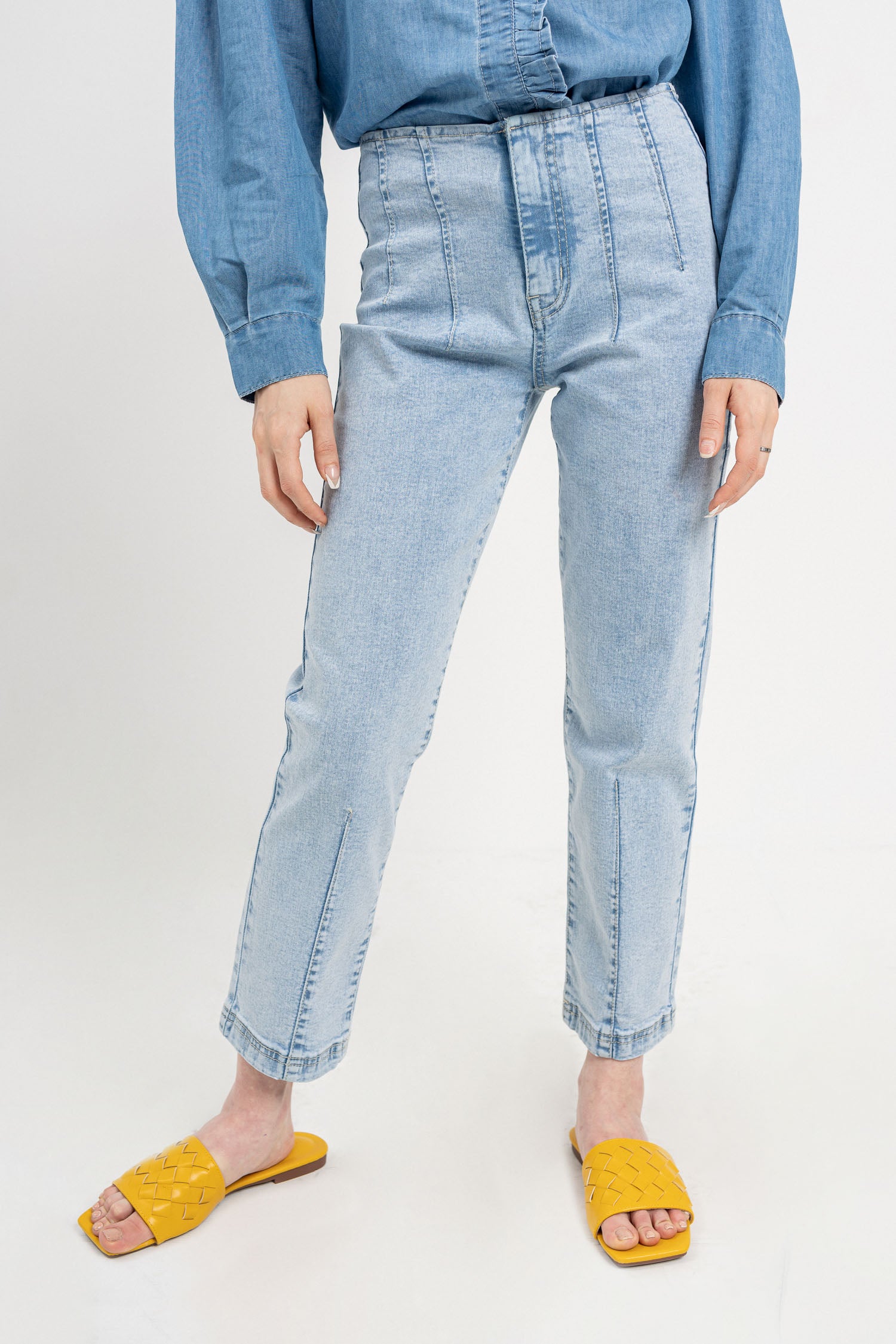 Light Blue Wash Slim-Fit Jeans - Hustle N Holla