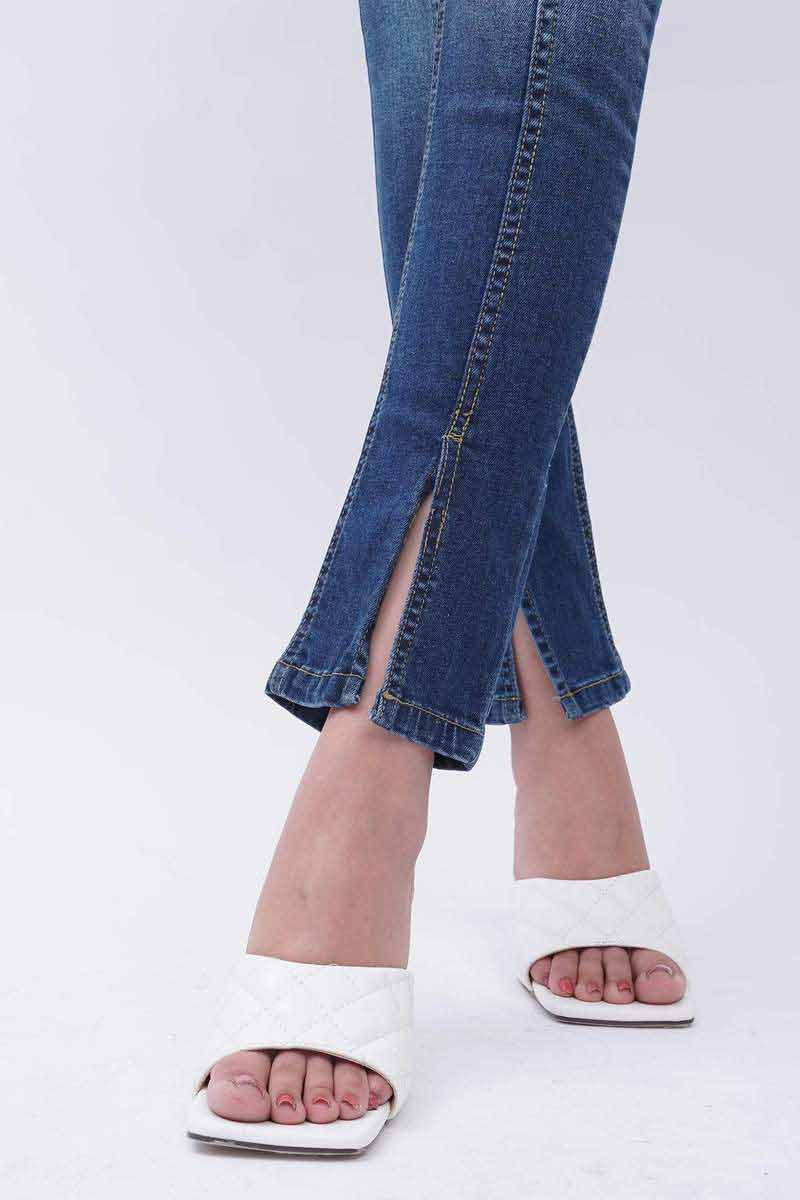 Split Hem Jeans - Hustle N Holla